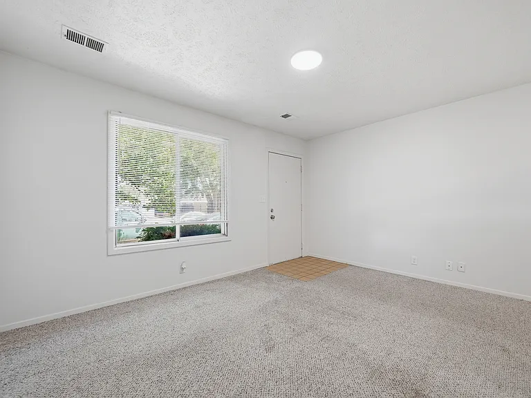 2825 N 47th St — Photo 2