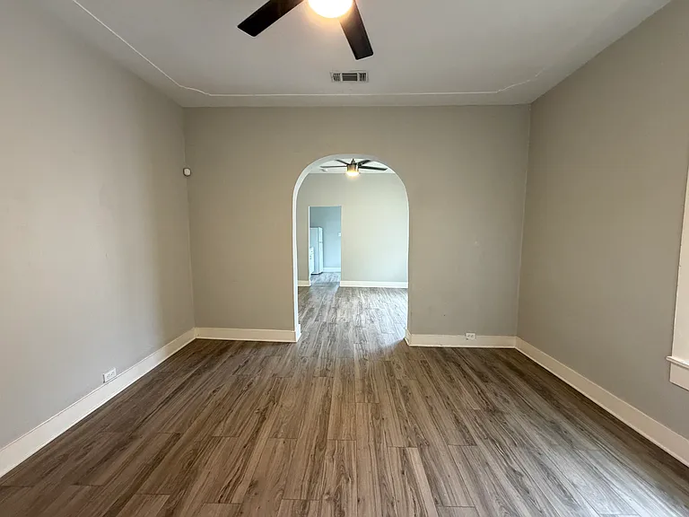 232 Regina St #1 — Photo 6