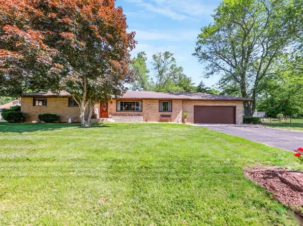 480 W Kennedy Rd, Braidwood, IL 60408