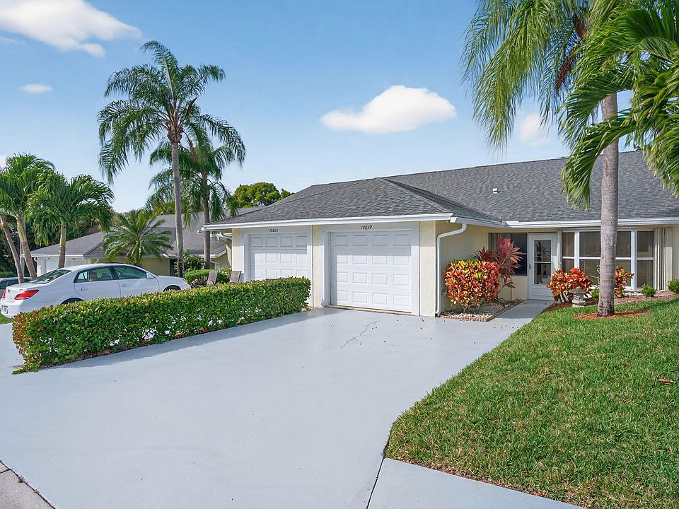 1st image of 10819 SE Sea Pines Circle