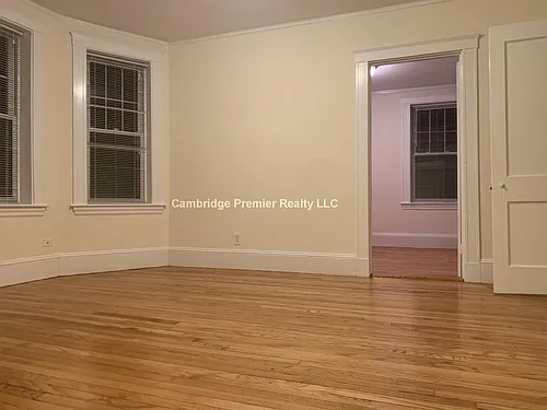 154 Summer St Photo 1