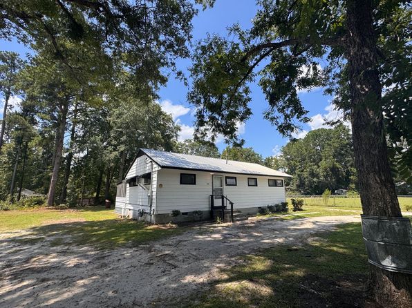 413 Dell Dr