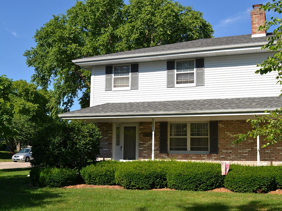 1st image of 2275 Valley Creek Dr