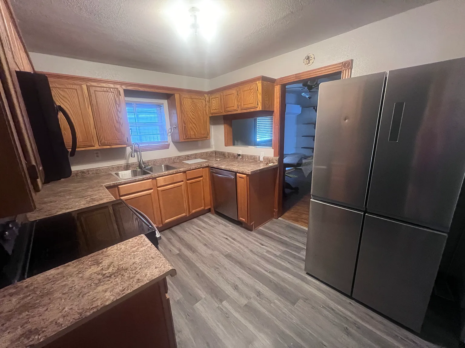 1 bed, 735 sqft, $700 — Photo 2
