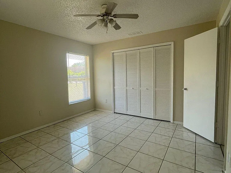 3519 Benito Juarez Cir — Photo 15