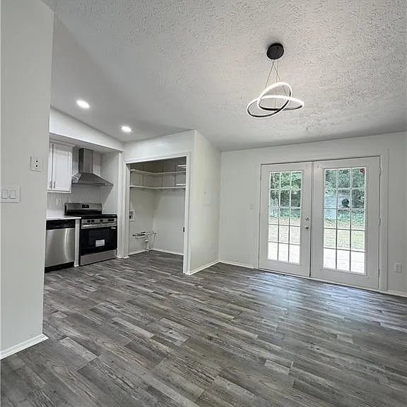 4003 Overland Trl — Photo 11