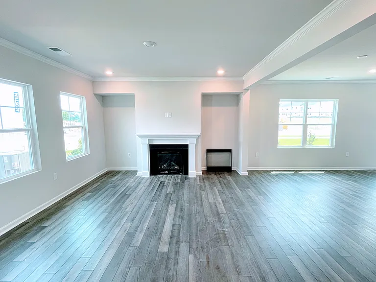 4921 Oolite St — Photo 5