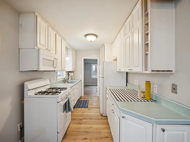 4438 Packard Rd — Photo 11
