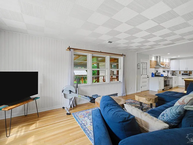 730 Nagel Dr — Photo 17