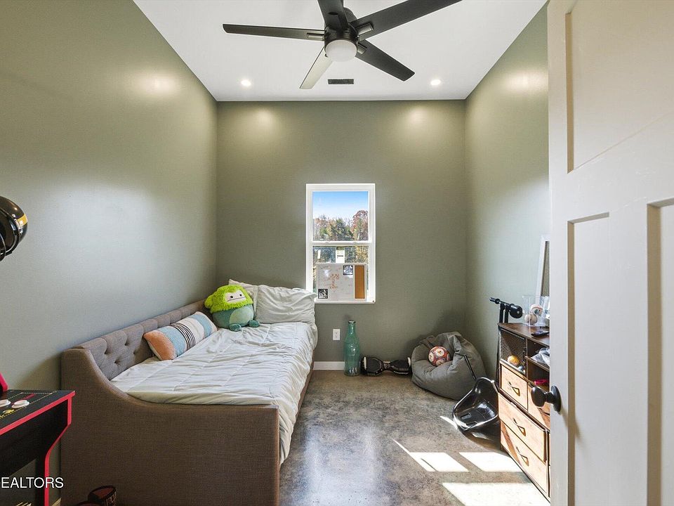13th image of this home