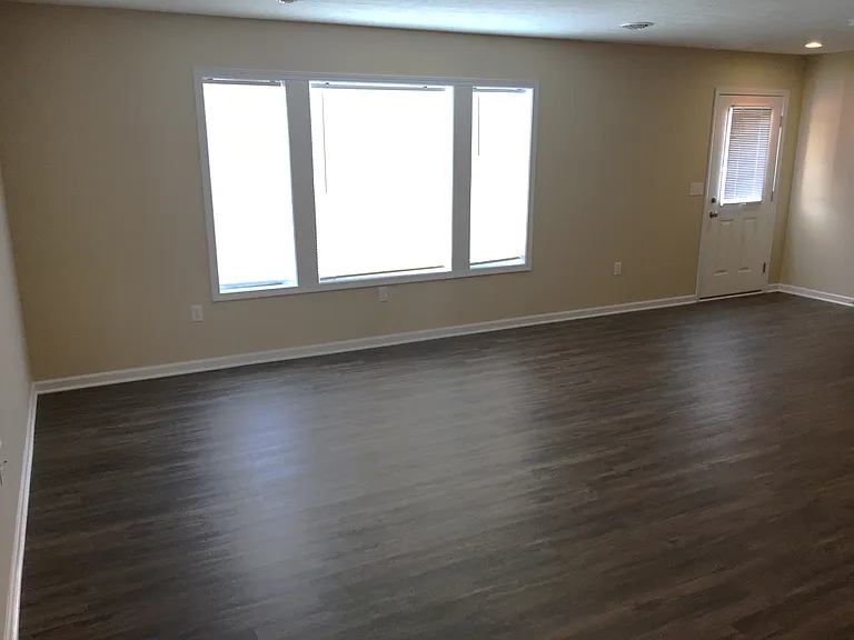 Parkview Apartments & Townhomes — Photo 13