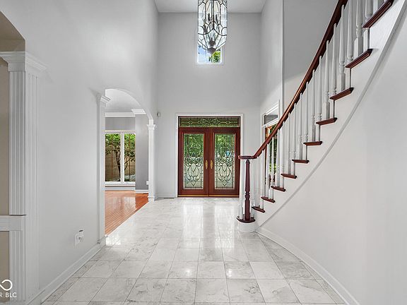 5th image of 234 Stacey Hollow Dr