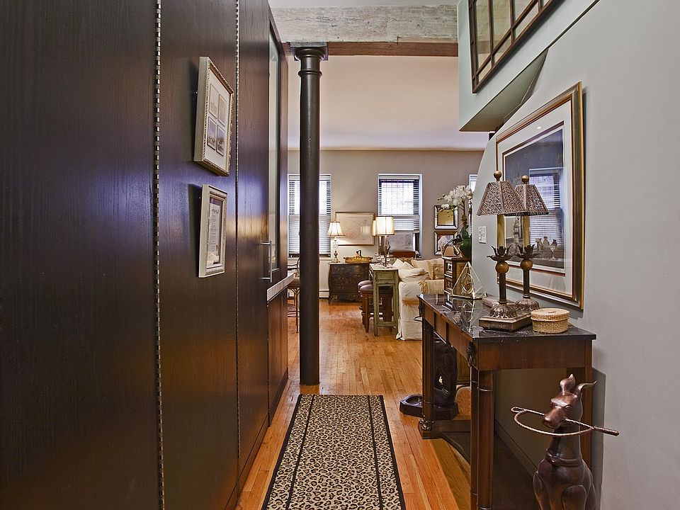 1st image of 454 W 46th St #1AES