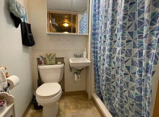 1018 Pine St #4, La Crosse, WI 54601
