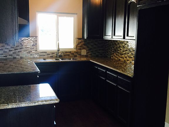 4th image of 15609 Doublegrove St