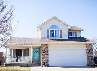 331 SE Springwood Dr, Ankeny, IA 50021