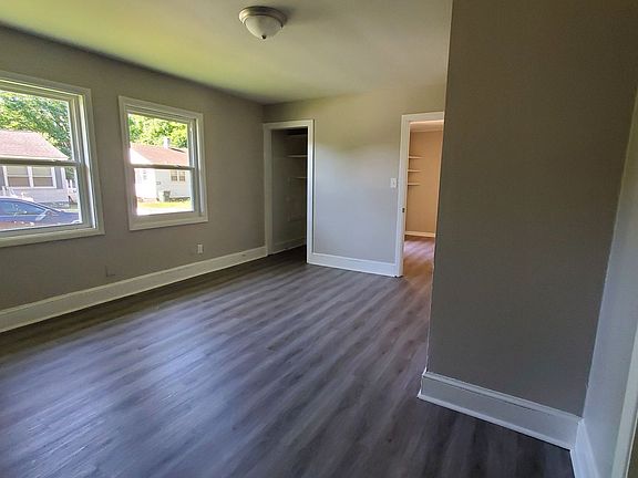 5th image of 210 Lieber St APT 4