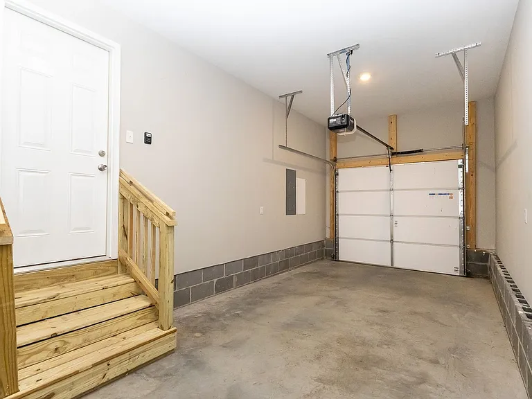 2106 Duncan Ave #104 — Photo 22