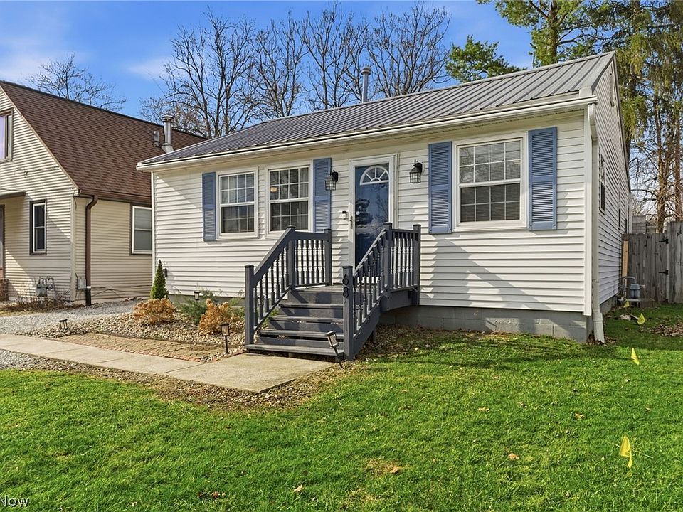 1st image of 68 Willow Wood Dr