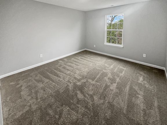 5th image of 3210 Groveton Ct
