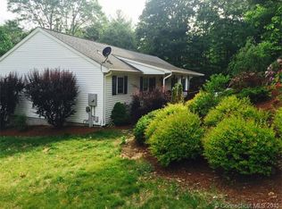 12 Nancy Dr, Putnam, CT 06260