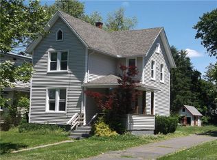 12 Walnut St, Middletown, CT 06457