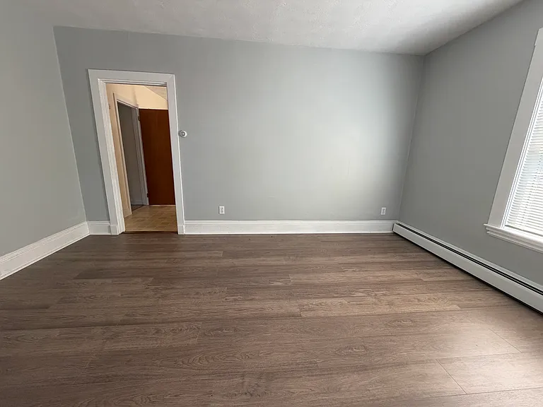 6 Harris St #1 — Photo 4