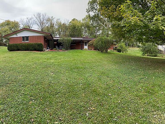 Beautiful large yard