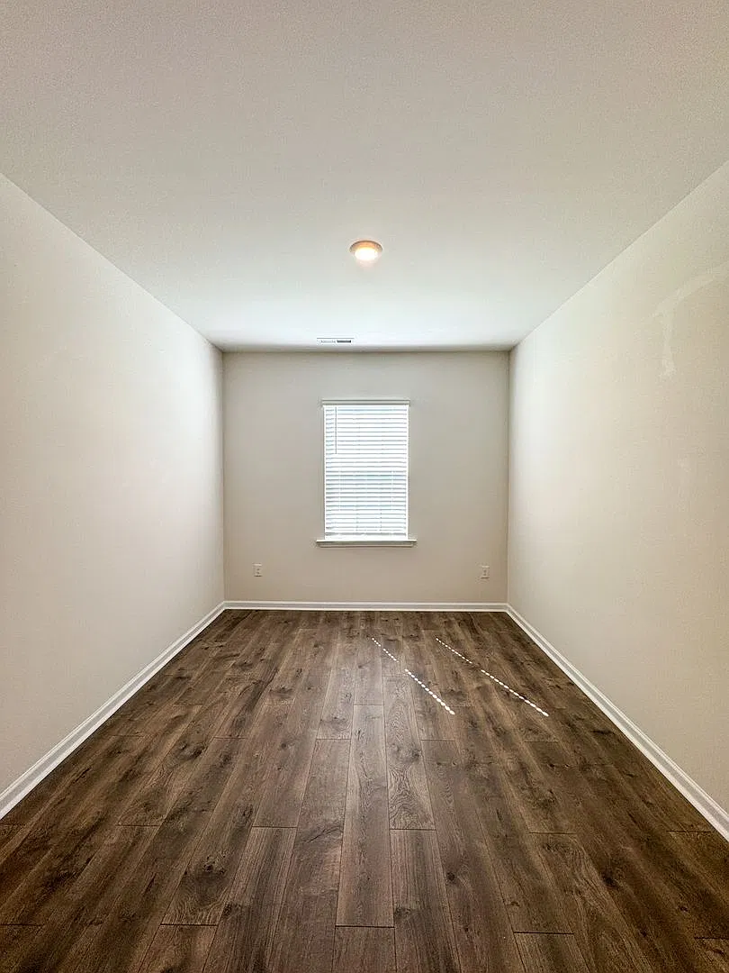 4 Bed 2.5 Bath Home with Flex Spaces — Photo 4