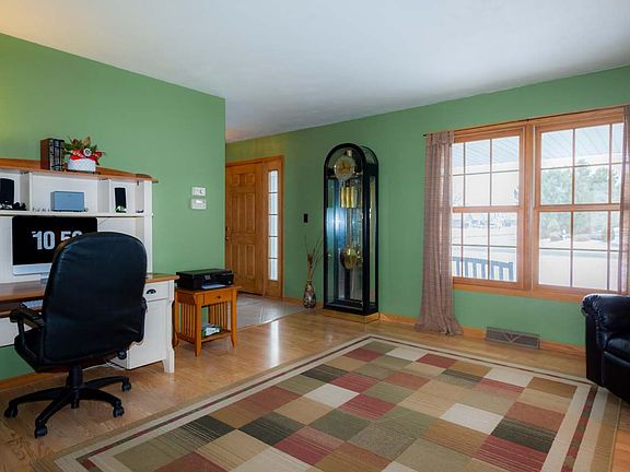 5th image of 5097 Zenith Pkwy
