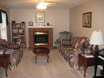 2nd image of 100 Alder Ln