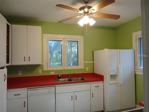3rd image of 219 S Vernon Ave