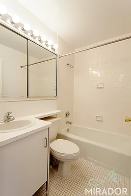 Rented by Mirador Real Estate | media 5