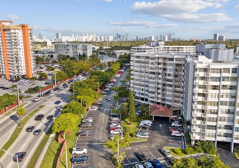 1st image of 1200 NE Miami Gardens Dr APT 816W
