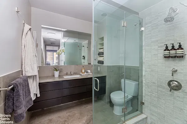 Bathroom, photo 3