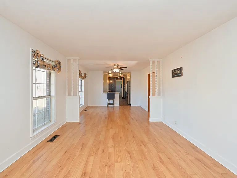 939 Sunset Dr #A — Photo 2