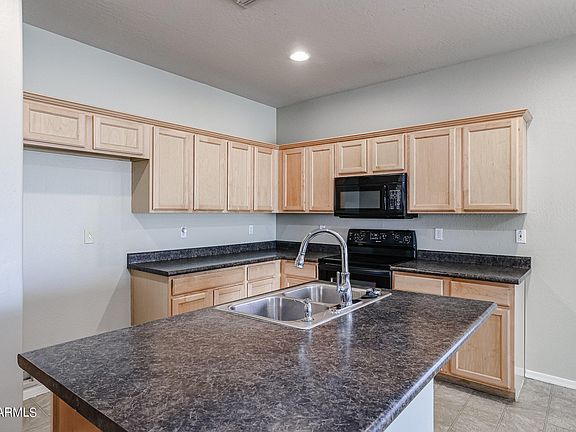 4th image of 17379 N 169TH Drive