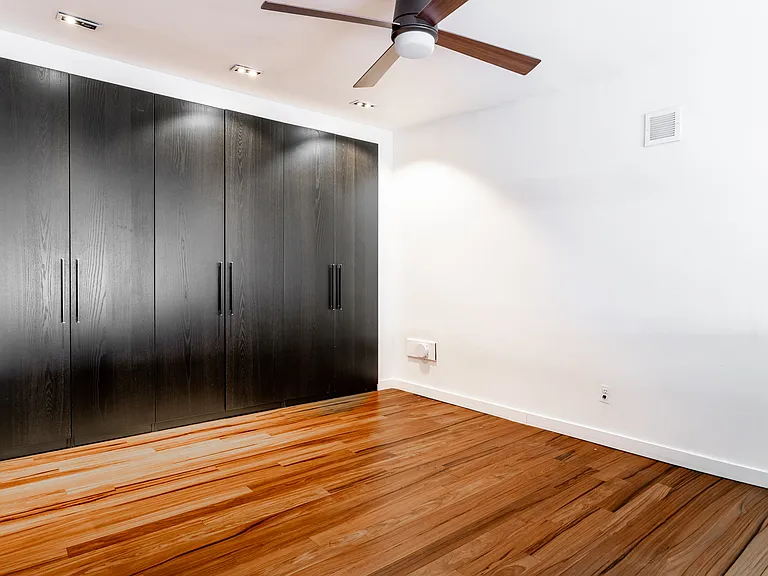 211 Thompson St #PHG — Photo 6