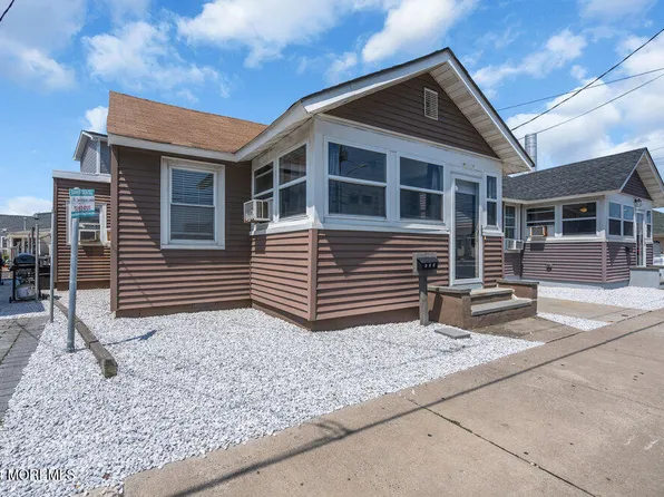 253 Ocean Avenue N #2, Point Pleasant Beach, NJ 08742