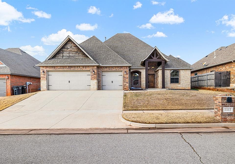 1st image of 1113 Lindsey Ln