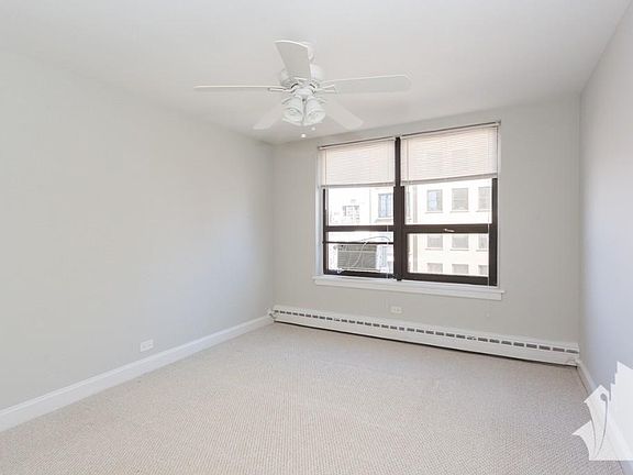 3rd image of 445 W Wellington Ave #6A5