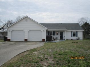 507 McFadyen Cir, Hubert, NC 28539