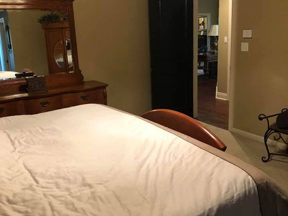5th image of 1005 Chinaberry Dr