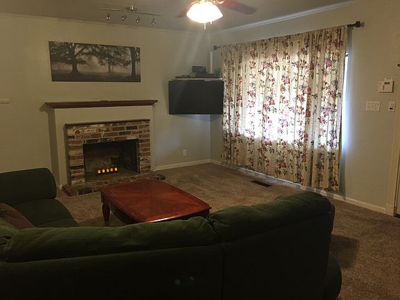 3rd image of 1230 Carlton Ave