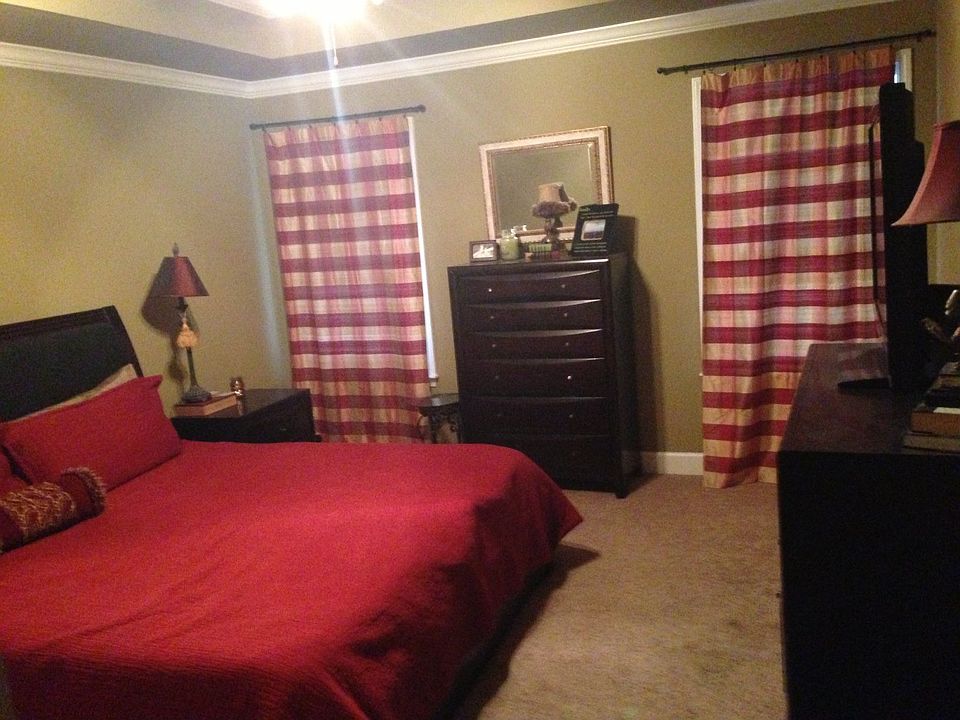 15x17 master bedroom