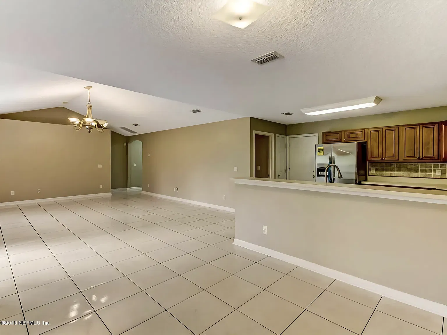 3 bed, 1525 sqft, $1,750 — Photo 2