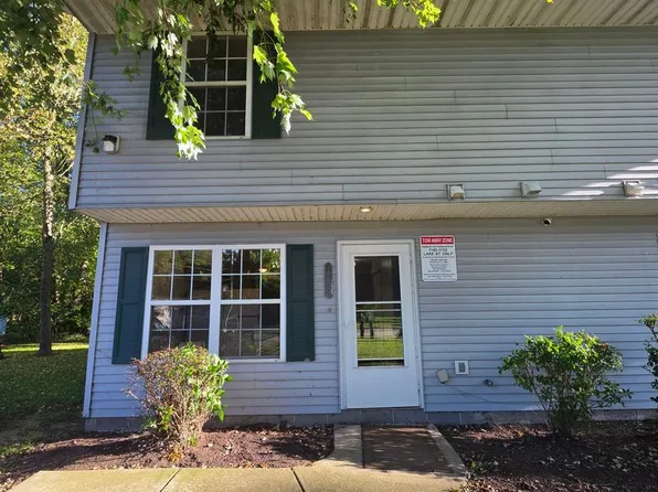 1152 Lake St, Kent, OH 44240