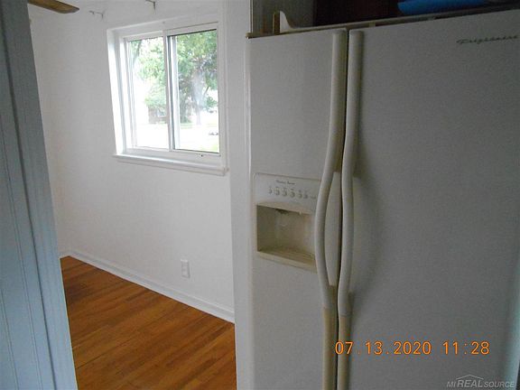 5th image of 7 Ellwood Blvd