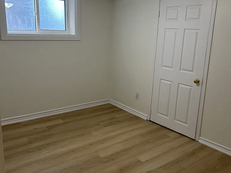 1342 Pape Ave #G — Photo 7