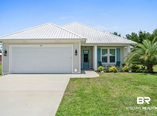 1521 Canary Ct, Gulf Shores, AL 36542